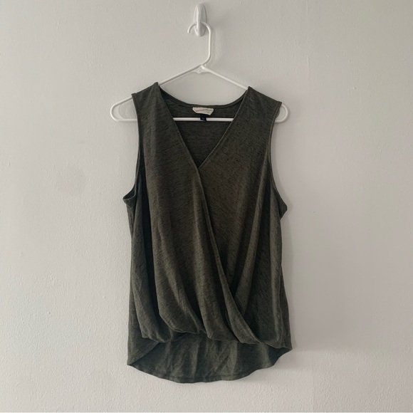 Universal Threads Olive Flowy Tank Top (Size Large) - Picture 1 of 9